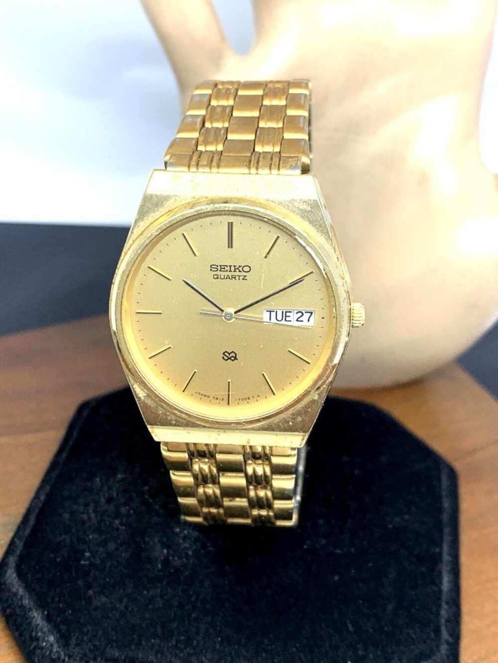Seiko SQ Men's Watch 7813-7009 Vintage Quartz Day Date Gold Tone Steel 33mm
